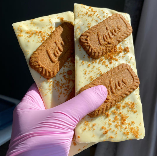White chocolate Biscoff bar